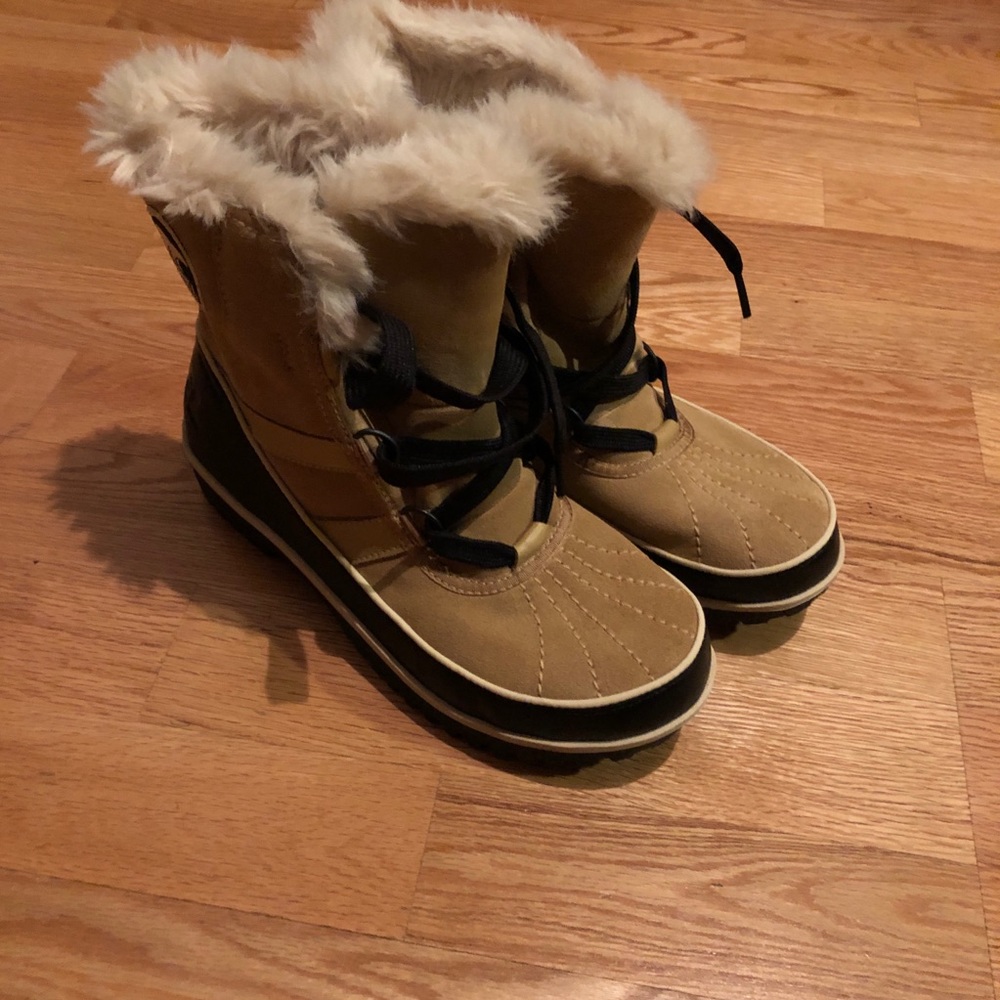 Sorel Winter Boots - NEW - Size 8